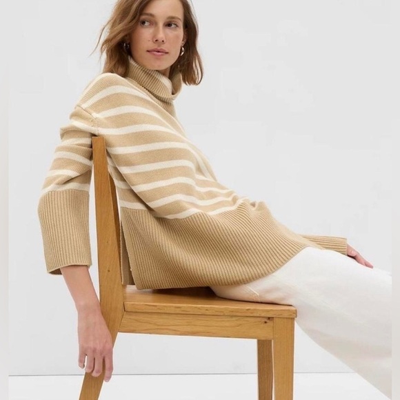 GAP 24/7 Split Hem Turtleneck Cotton Sweater Tan and White Stripe, size Small - Picture 1 of 7